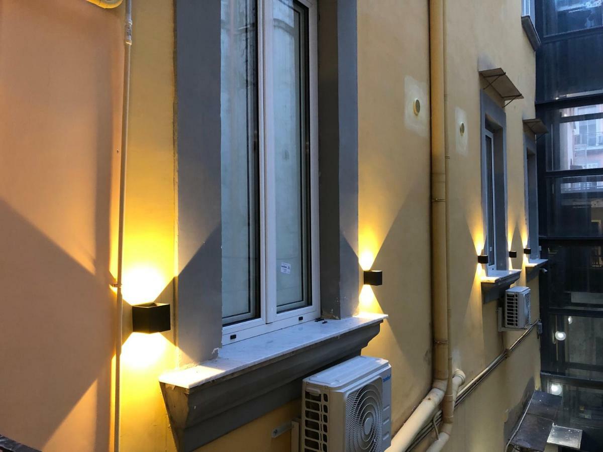 Nsh Apparthotel, Napoli Centro Exteriör bild